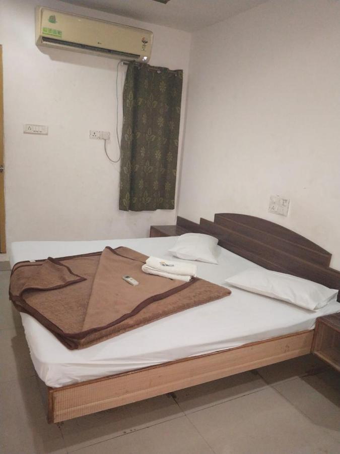 Hotel Aashiyana & Restaurant, Chittorgarh Exterior photo