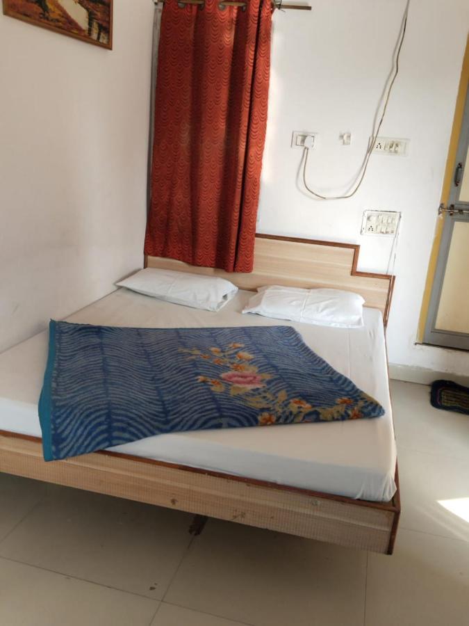 Hotel Aashiyana & Restaurant, Chittorgarh Exterior photo
